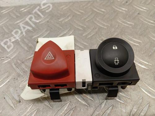 Used Warning switch Warning switch RENAULT MEGANE II (BM0/1_, CM0/1_) 1.5 dCi (BM02, BM13, BM2A, CM02, CM13) (101 hp) 28340137 28340137