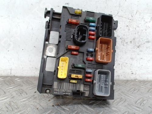 Used Fuse box PEUGEOT 307 (3A/C) 1.6 HDi (90 hp) 28342102