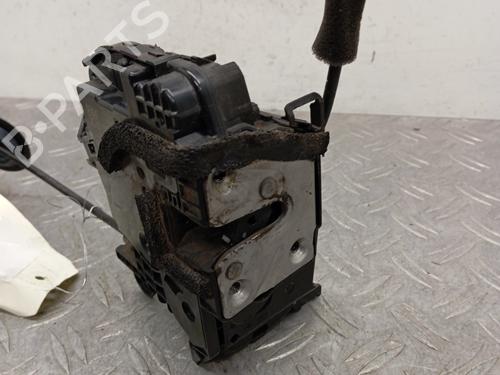 Used Front right lock RENAULT CAPTUR I (J5_, H5_) 1.5 dCi 90 (J5N4, J5M5, J5MW, J5M6, J5AL, J5AJ) (90 hp) 28348643
