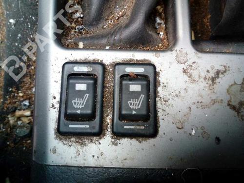 Interrupteur Lève-vitre électrique Conducteur Avant Gauche Pour Nissan Terrano II R20 - Réf. OEM 25401-VB000