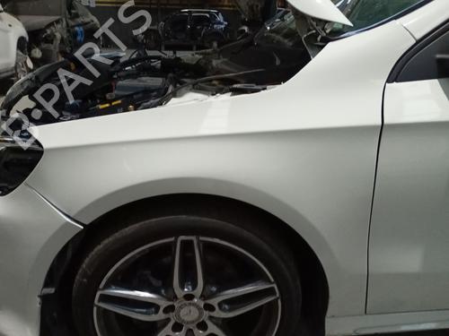 Used Left front fenders MERCEDES-BENZ A-CLASS (W176) A 200 CDI / d (176.008) (136 hp) 31145566