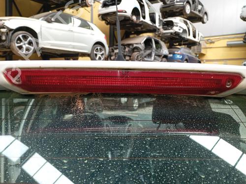 Used Third brake light FORD FOCUS III 1.6 TDCi (115 hp) 32388848