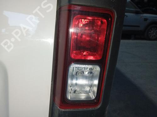 Used Rear bumper right light Rear bumper right light RENAULT TRAFIC III Van (FG_) 1.6 dCi 95 (FGMJ, FGMR) (95 hp) 40079955 40079955
