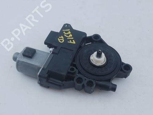 Motor elevalunas trasero derecho KIA CEED (CD) 1.4 T-GDI | BP30588217E22
