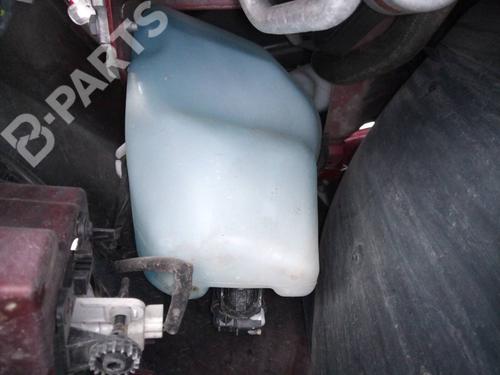 Used Windscreen washer tank Windscreen washer tank PEUGEOT 208 I (CA_, CC_) 1.6 BlueHDi 100 (100 hp) 10397451 10397451