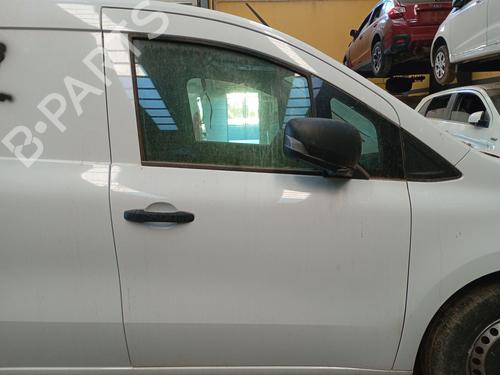 Used Right front door RENAULT KANGOO III Box Body/MPV 1.5 Blue dCi 95 (FJAB) (95 hp) 29478476
