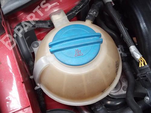 Used Expansion tank Expansion tank SEAT IBIZA IV (6J5, 6P1) 1.9 TDI (105 hp) 8905832 8905832