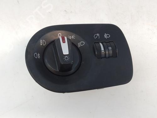 Headlight switch SEAT LEON (1P1) 1.9 TDI | BP29887466I24