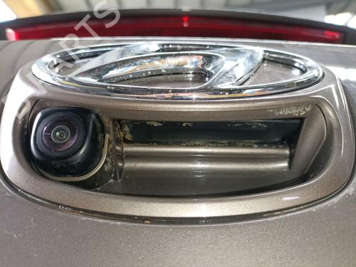 Używane Klamka klapy tylnej / bagażnika HYUNDAI IONIQ (AE) 1.6 GDI Hybrid (105 hp) 29955264