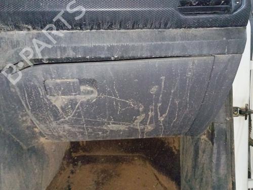 handskerum-vw-t-cross-c11-d31-2018-32468488 main image