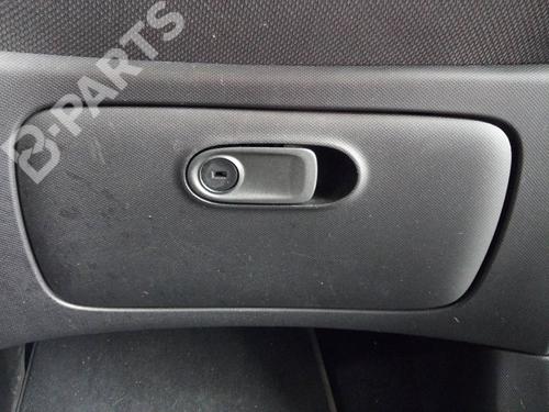 glove-box-smart-forfour-hatchback-453-2014-10407443 main image