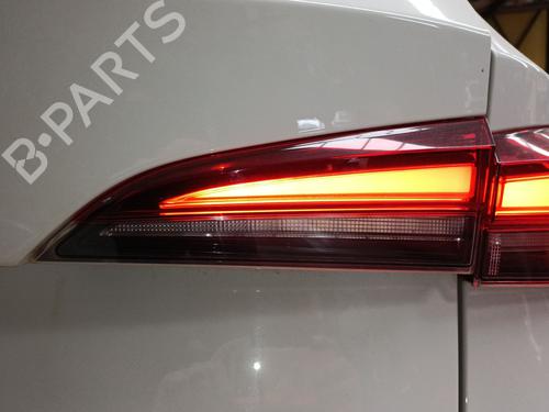 Used Right tailgate light Right tailgate light 33216813 33216813