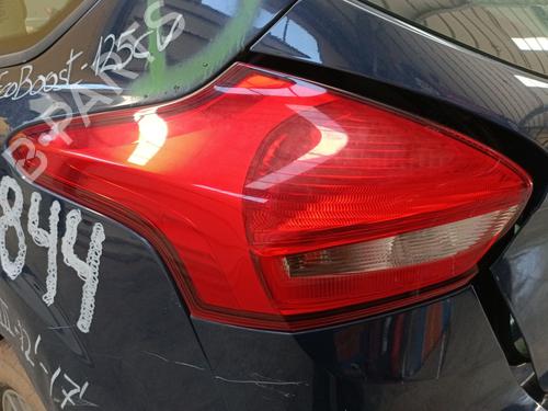 left-taillight-ford-focus-iii-2010-2011-2012-2013-2014-2015-2016-2017-2018-2019-2020-32393764 main image