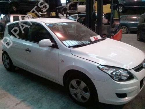 HYUNDAI i30 Estate (FD) 1.6 CRDi (90 hp) 13634