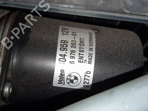 Used Front wiper motor BMW 3 Coupe (E92) 320 d (177 hp) 22976658