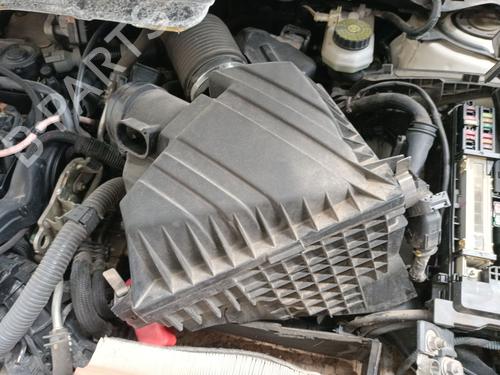 Used Air filter box TOYOTA AURIS (_E18_) 1.6 D4-D (WWE185_) (112 hp) 27476735