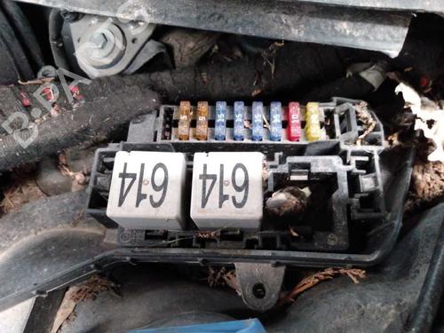 Zekeringkast AUDI A6 C6 (4F2) 3.2 FSI (255 hp) 4249463