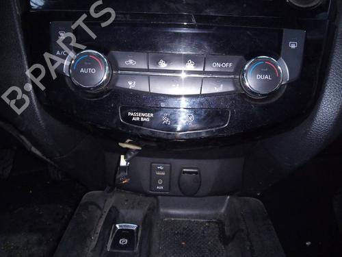 Airco bedieningspaneel NISSAN X-TRAIL (T32R) [2014-2025]  17023127