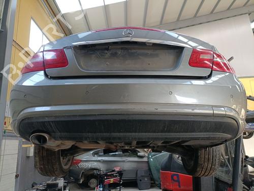 Pára-choques traseiro MERCEDES-BENZ E-CLASS Coupe (C207) E 250 CDI / BlueTEC / d (207.303, 207.304) (204 hp) 30845855