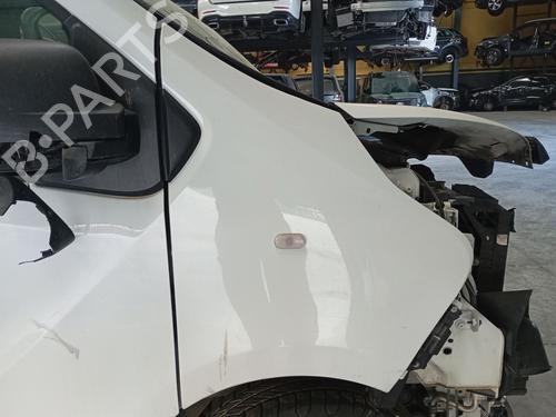 forskrm-hjre-renault-trafic-iii-van-fg_-2014-37440384 main image