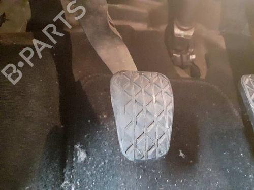 Used Clutch pedal FORD FIESTA VI (CB1, CCN) 1.0 EcoBoost (100 hp) 8787629