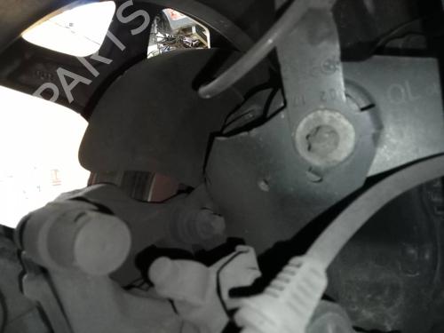Used Left rear steering knuckle BMW X1 (F48) sDrive 18 d (150 hp) 15579740