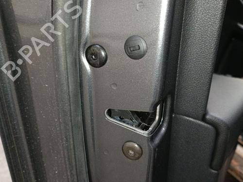 front-left-lock-skoda-karoq-nu7-nd7-2017-33436996 main image