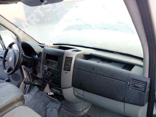 dashboard-vw-crafter-30-50-van-2e_-2006-2007-2008-2009-2010-2011-2012-2013-2014-2015-2016-5580510 main image