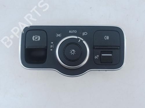 Licht Schakelaar MERCEDES-BENZ CLA Shooting Brake (X118) CLA 250 e (118.686) (218 hp) 27693315