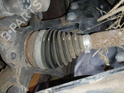 right-front-driveshaft-renault-clio-iv-bh_-2012-2013-2014-2015-2016-2017-2018-2019-2020-2021-32043404 main image