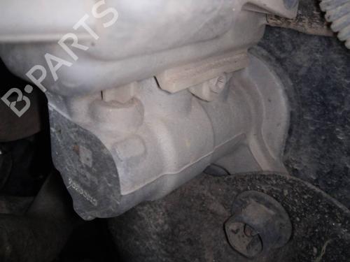 Used Brake master cylinder RENAULT KADJAR (HA_, HL_) [2015-2025]  18695135