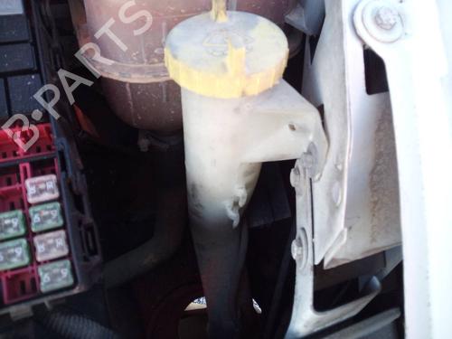 Used Windscreen washer tank FORD TRANSIT Van (FA_ _) 2.4 DI RWD (FAA_, FAB_, FAC_, FAD_) (120 hp) 16066602