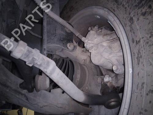 Used Right front steering knuckle HYUNDAI SANTA FÉ II (CM) 2.2 CRDi GLS (150 hp) 15808563