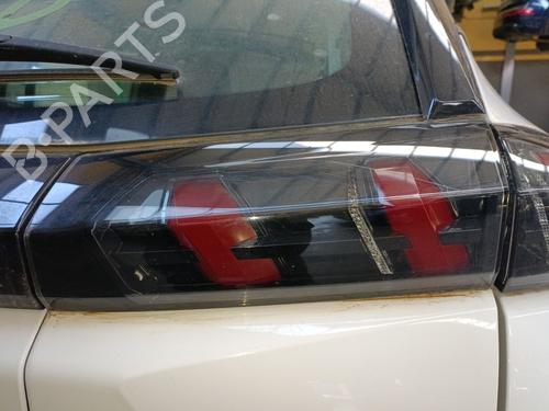 Used Right tailgate light PEUGEOT 2008 II (UD_, US_, UY_, UJ_, UR_, UC_) 1.5 BlueHDI 110 (UDYHSK) (110 hp) 30744579