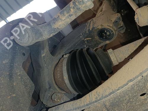 Used Left front steering knuckle VOLVO XC60 I SUV (156) D3 (150 hp) 30697883