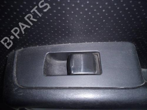 Used Right rear window switch NISSAN X-TRAIL II (T31) [2007-2018]  17492130