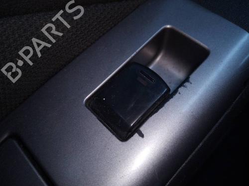 Used Left rear window switch NISSAN PATHFINDER III (R51) 2.5 dCi (174 hp) 17011690