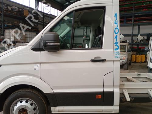 Used Left front door VW CRAFTER Platform/Chassis (SZ_) 2.0 TDI RWD (SZB, SZC, SZD, SZH, SZI, SZO, SZP, SZQ) (163 hp) 29020438