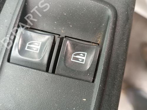 Used Left front window switch Left front window switch RENAULT TRAFIC III Van (FG_) 1.6 dCi 95 (FGMJ, FGMR) (95 hp) 40009062 40009062