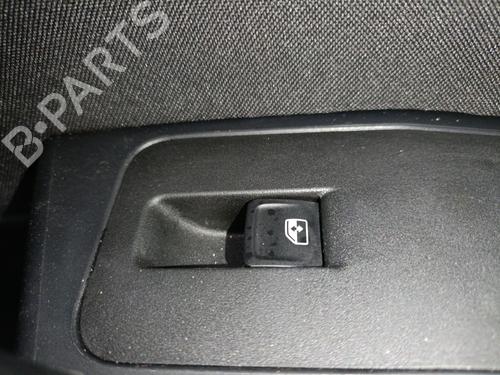 Used Right front window switch VW T-ROC (A11, D11) 1.5 TSI (150 hp) 33017655