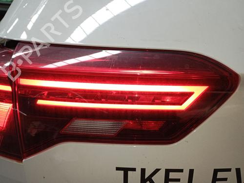 Feu de coffre gauche VW T-ROC (A11, D11) 2.0 TDI SCR (116 hp) 33012239