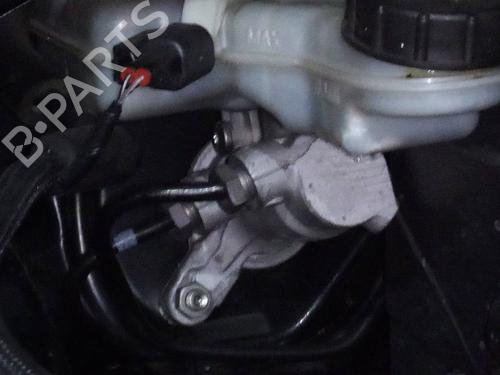 Hovedbremsesylinder FORD FOCUS III 2.0 TDCi (150 hp) 9965406