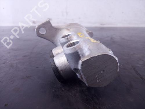 Brake master cylinder PEUGEOT 2008 I (CU_) | BP22615532M77