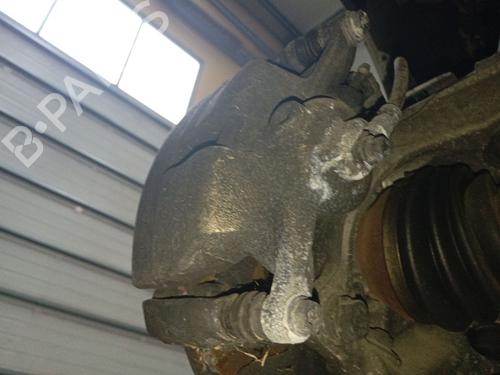 right-front-brake-caliper-vw-passat-b8-variant-3g5-cb5-2014-40259939 main image