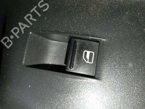 Højre fortil elrude kontakt SEAT IBIZA IV (6J5, 6P1) 1.4 (85 hp) 32124840