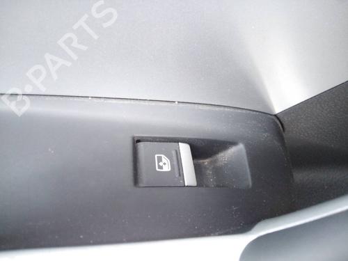 Used Left rear window switch AUDI Q3 Sportback (F3N) 40 TDI quattro (200 hp) 18960986