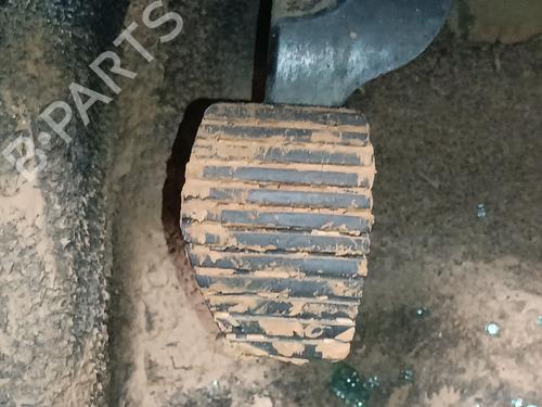 Used Clutch pedal PEUGEOT 208 I (CA_, CC_) 1.2 VTI 82 (82 hp) 28051968