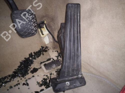 Used Pedal BMW 3 Touring (F31) 318 d (143 hp) 16574057