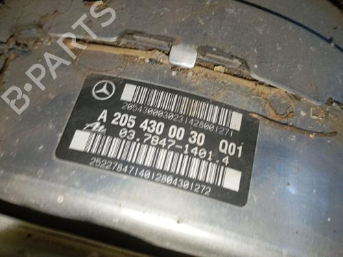 Used Servo brake Servo brake MERCEDES-BENZ C-CLASS (W205) C 200 BlueTEC / d (205.037) (136 hp) 40046503 40046503