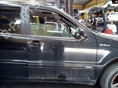 Used Right front door MERCEDES-BENZ M-CLASS (W163) [1998-2005]  13613125